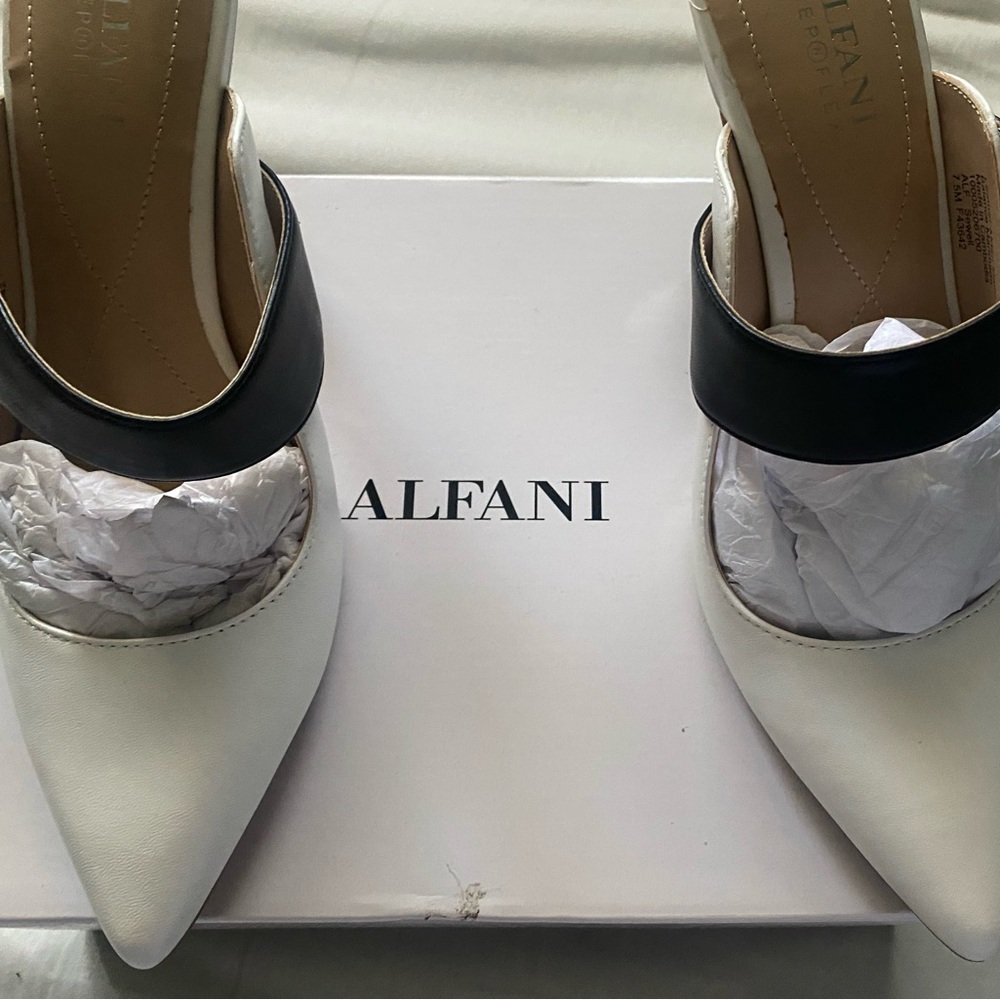 Off White, Black Strap 3in heel